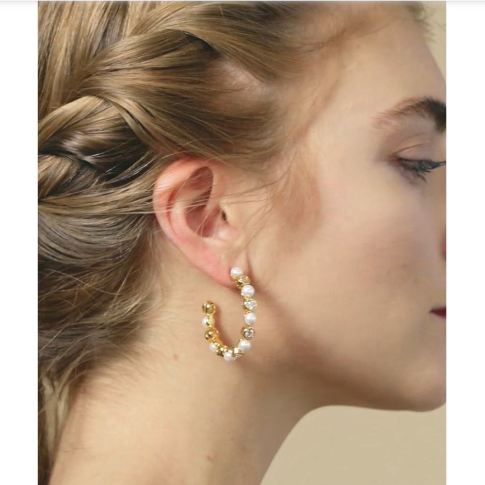 Sterling Silver Theodora 14K gold‎ plated cubic zirconia pearl Hoop Earrings - Picture 10 of 11